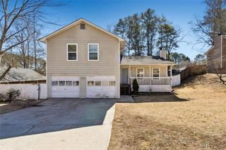 570 Wayside Drive, Lawrenceville, GA 30046