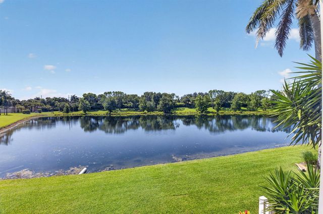 5778 Crystal Shores Drive 202, Boynton Beach, FL 33437