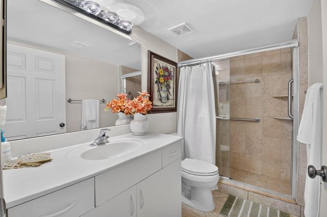 5778 Crystal Shores Drive 202, Boynton Beach, FL 33437