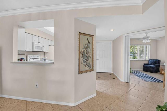 5778 Crystal Shores Drive 202, Boynton Beach, FL 33437