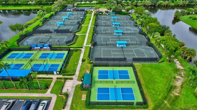5778 Crystal Shores Drive 202, Boynton Beach, FL 33437