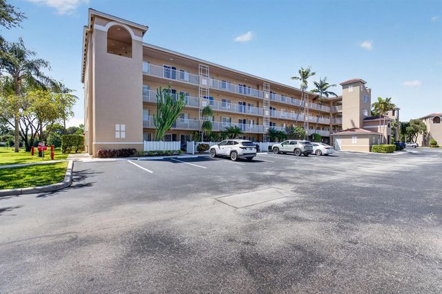 5778 Crystal Shores Drive 202, Boynton Beach, FL 33437