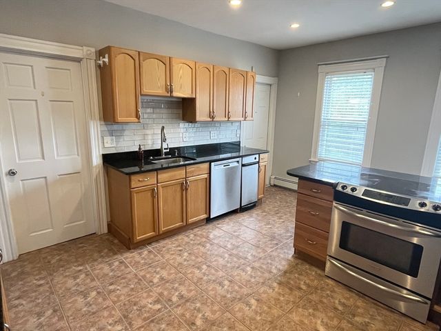 154 Fellsway West 3, Medford, MA 02155