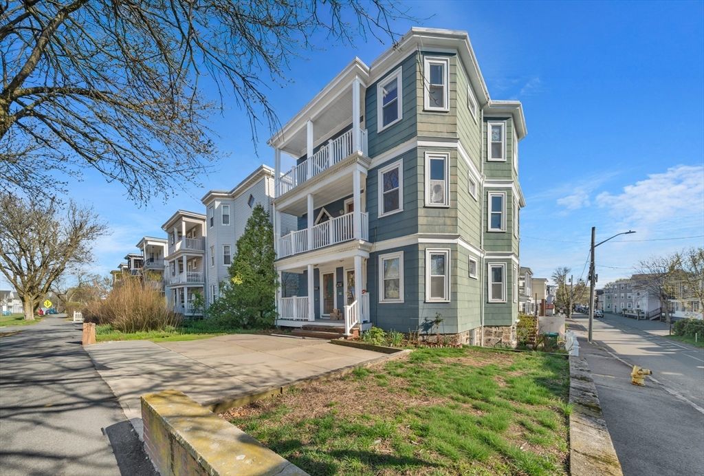 154 Fellsway West 3, Medford, MA 02155