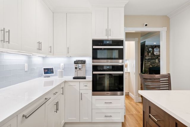 5 Queen Anne Rd, Hopkinton, MA 01748