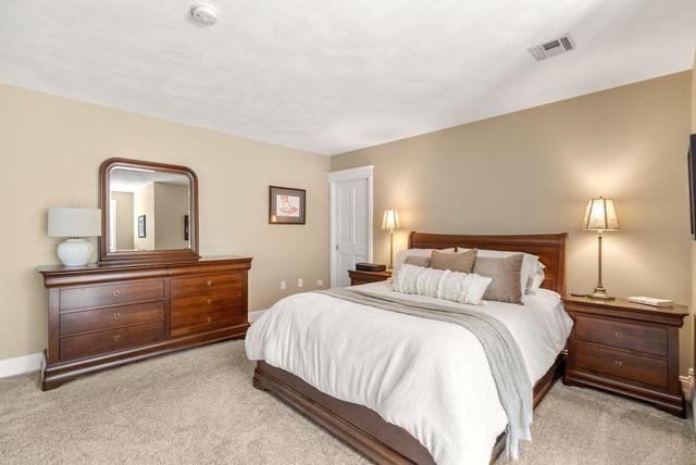 5 Queen Anne Rd, Hopkinton, MA 01748