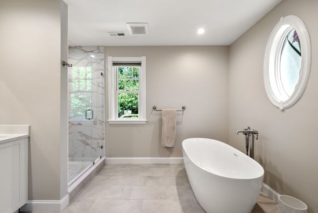 5 Queen Anne Rd, Hopkinton, MA 01748