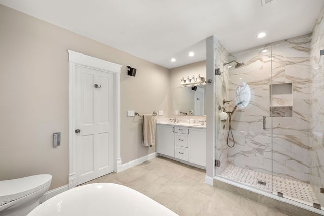 5 Queen Anne Rd, Hopkinton, MA 01748