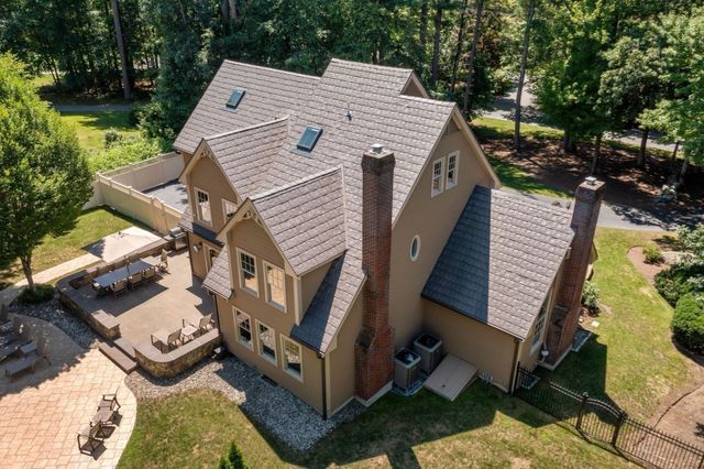 5 Queen Anne Rd, Hopkinton, MA 01748