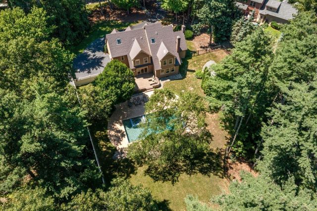 5 Queen Anne Rd, Hopkinton, MA 01748