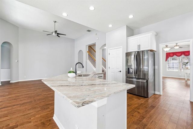 10162 DEERCLIFF DRIVE, Tampa, FL 33647