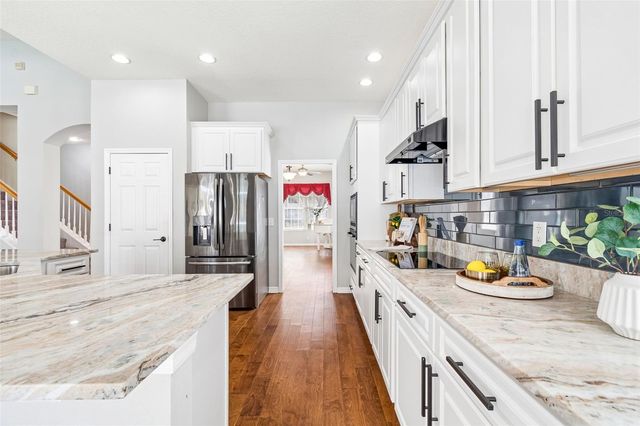 10162 DEERCLIFF DRIVE, Tampa, FL 33647