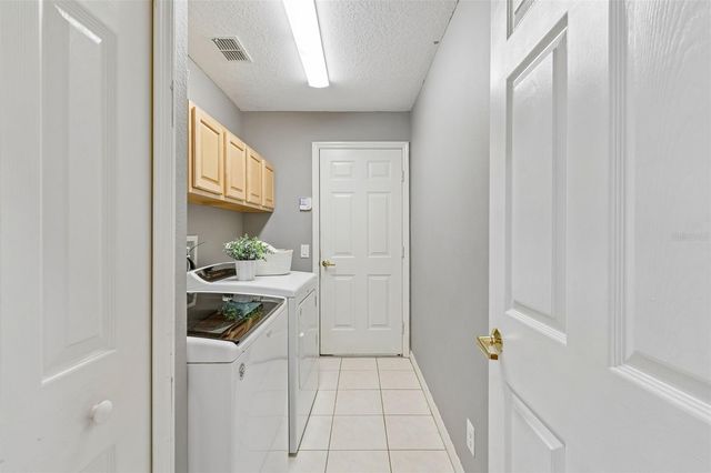 10162 DEERCLIFF DRIVE, Tampa, FL 33647