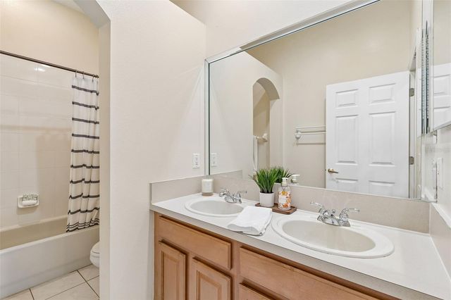 10162 DEERCLIFF DRIVE, Tampa, FL 33647