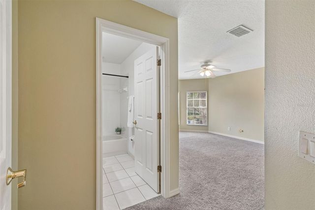 10162 DEERCLIFF DRIVE, Tampa, FL 33647