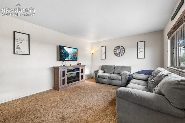 15 MacAlester Road, Pueblo, CO 81001