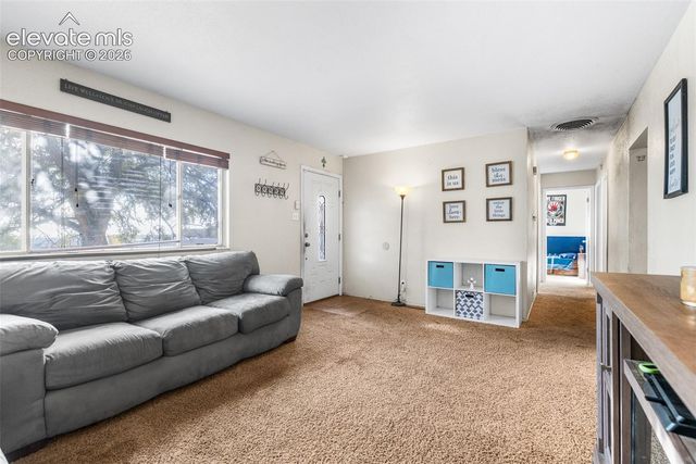 15 MacAlester Road, Pueblo, CO 81001