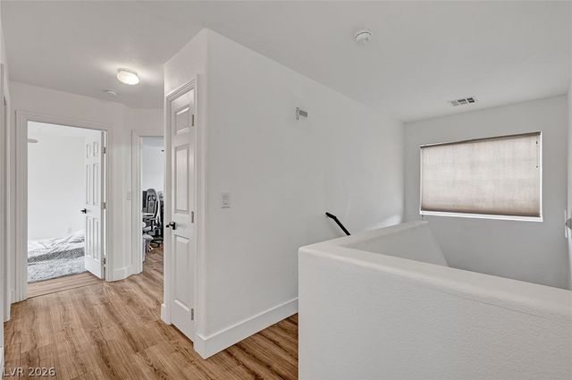 5062 Moose Falls Drive, Las Vegas, NV 89141