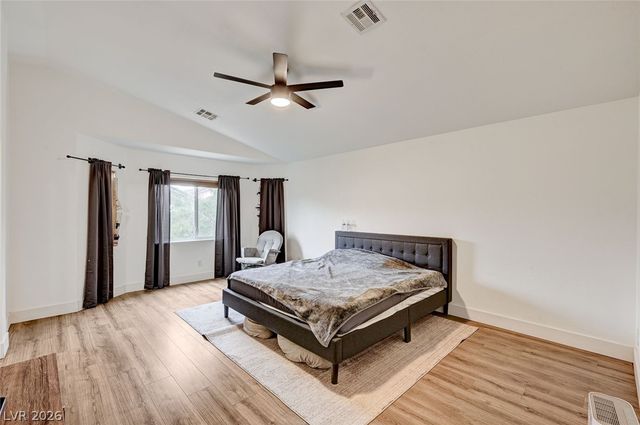 5062 Moose Falls Drive, Las Vegas, NV 89141