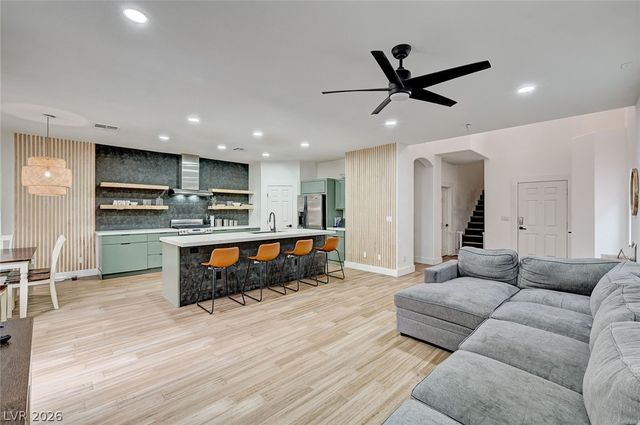 5062 Moose Falls Drive, Las Vegas, NV 89141