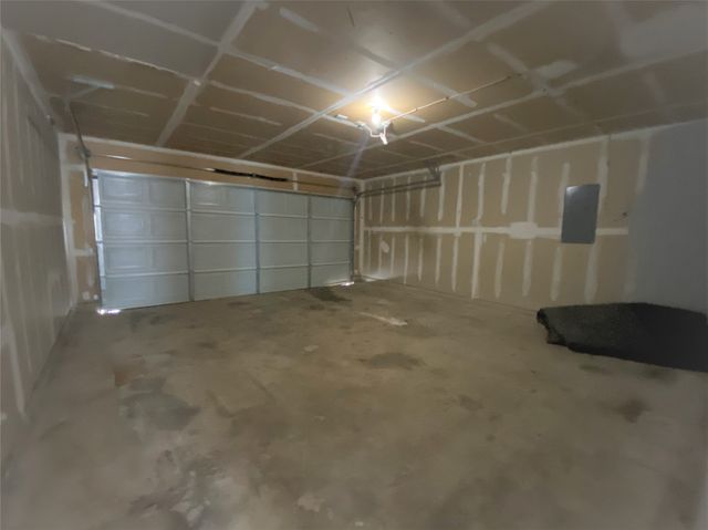1125 Greenbend Drive, Denton, TX 76210