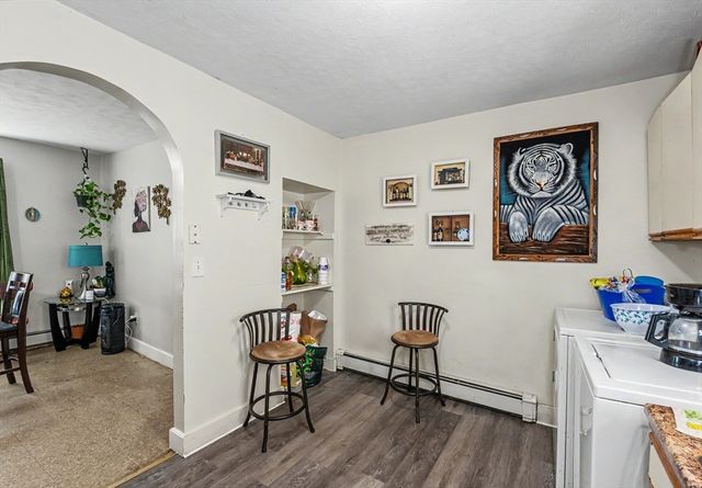 18 Pleasant St, Lowell, MA 01852