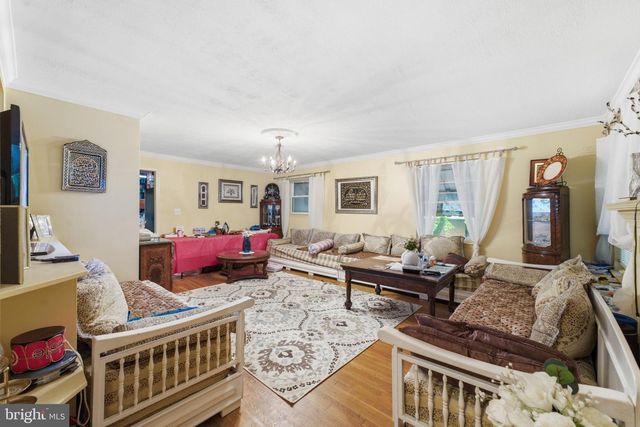 6105 MUNSON HILL RD, Falls Church, VA 22044