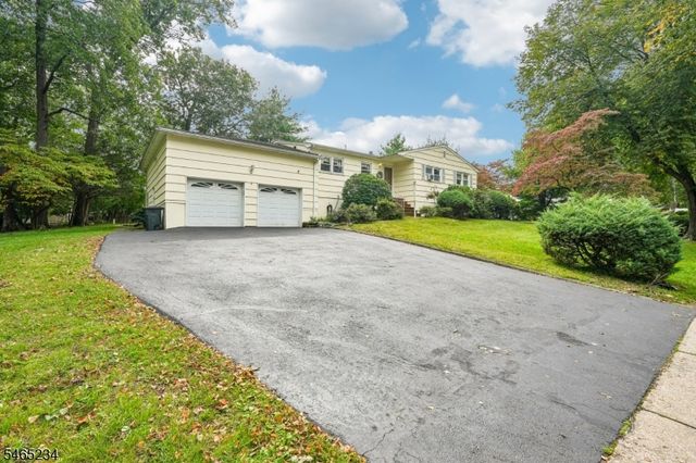 201 Kiwanis Dr, Wayne Twp., NJ 07470