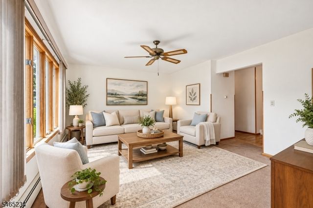 201 Kiwanis Dr, Wayne Twp., NJ 07470