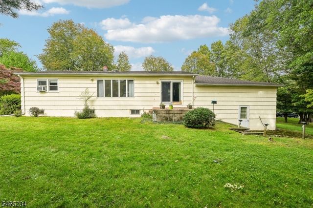 201 Kiwanis Dr, Wayne Twp., NJ 07470