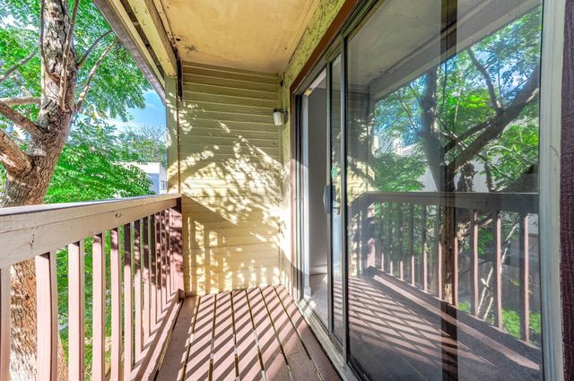 3921 Tanglewilde Street 3921, Houston, TX 77063