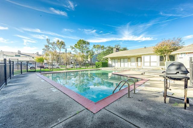 3921 Tanglewilde Street 3921, Houston, TX 77063