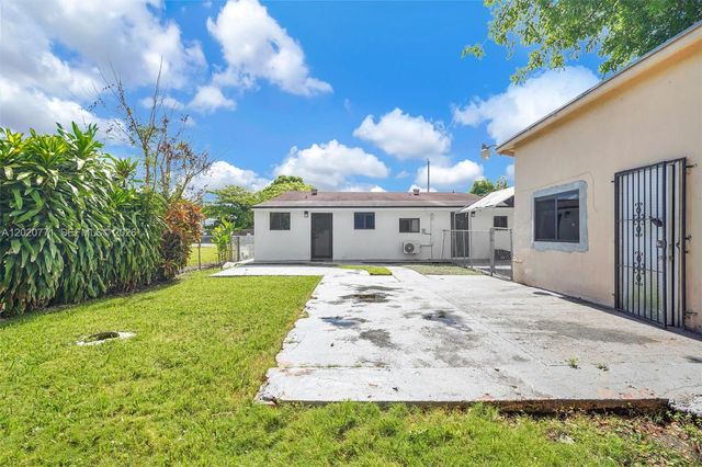 1918 NW 19th Ave, Miami, FL 33125