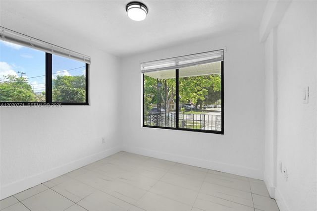 1918 NW 19th Ave, Miami, FL 33125