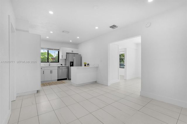 1918 NW 19th Ave, Miami, FL 33125
