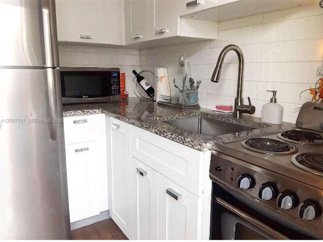 812 NE 90 3, Miami Shores, FL 33138