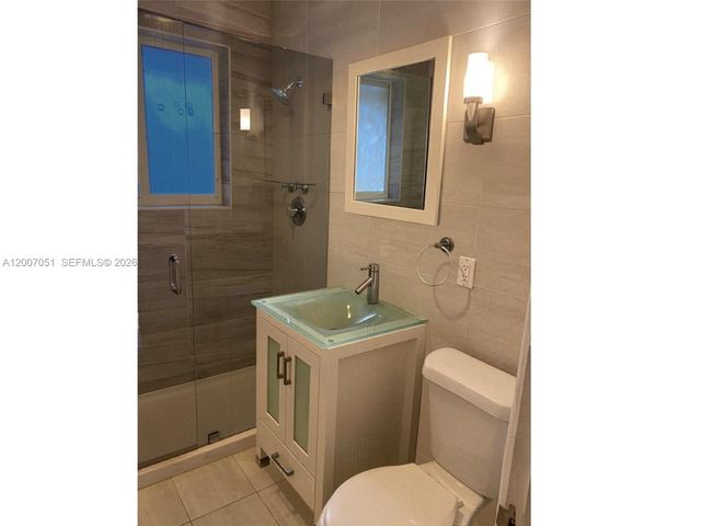 812 NE 90 3, Miami Shores, FL 33138