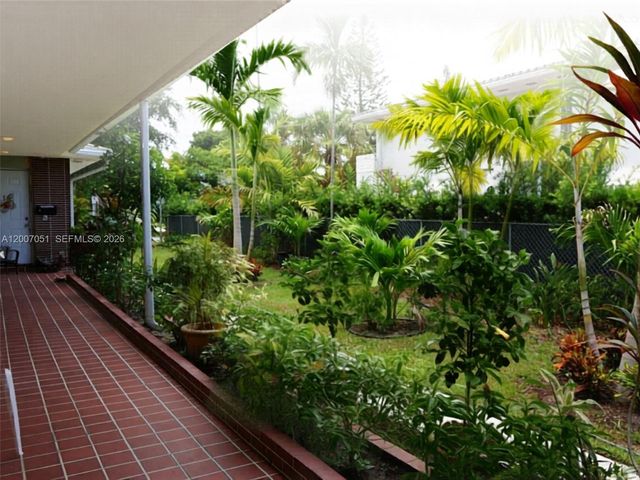 812 NE 90 3, Miami Shores, FL 33138