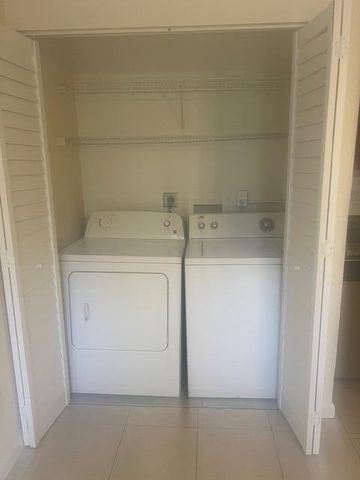 639 Executive Center Drive, West Palm Beach, FL 33401