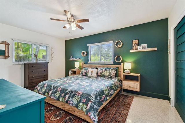 5961 36TH AVE N, St Petersburg, FL 33710