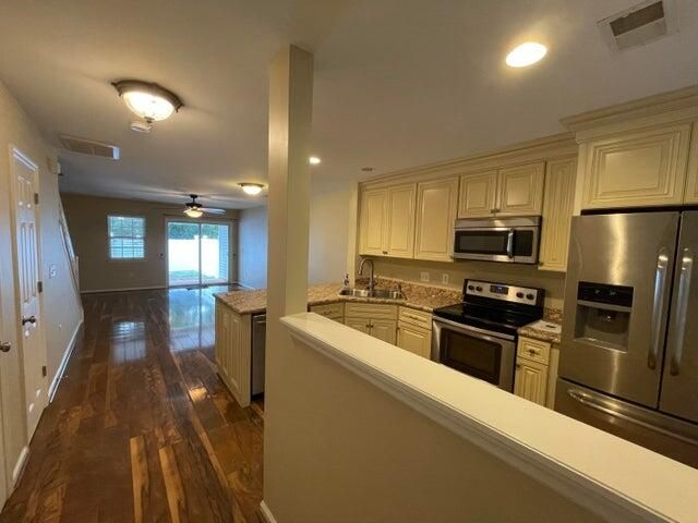 603 Pine Bluff Drive, Summerville, SC 29483