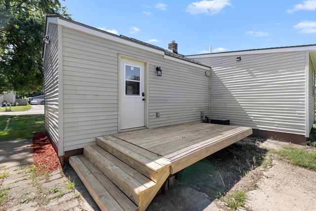 332 Gilbert Terrace, Machesney Park, IL 61115