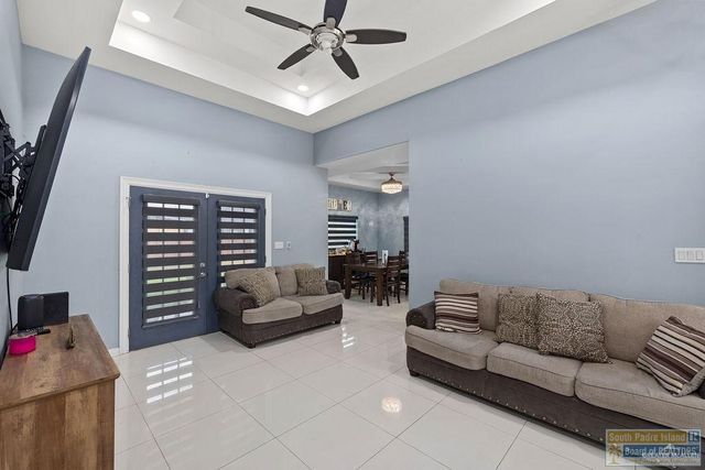 9430 Cajun Boulevard, Los Fresnos, TX 78566