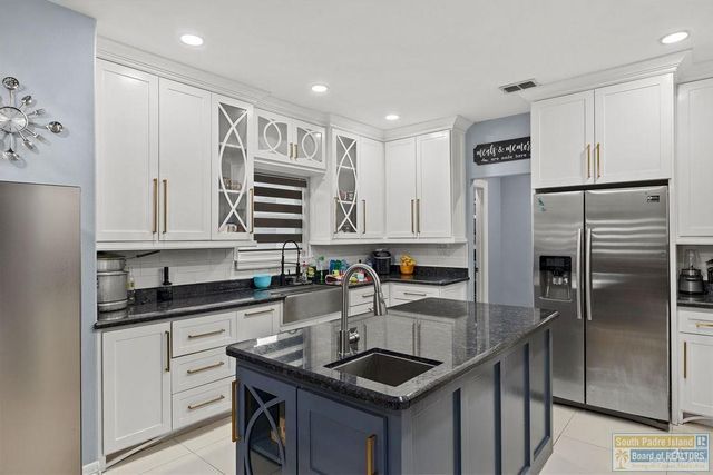 9430 Cajun Boulevard, Los Fresnos, TX 78566