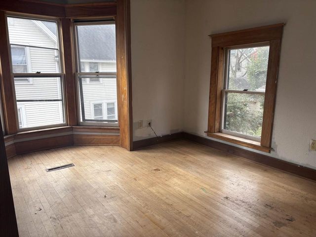 543 JACKSON STREET, Oshkosh, WI 54901