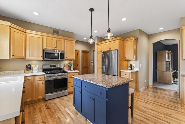 4895 Eagle Ridge Road, Loretto, MN 55357