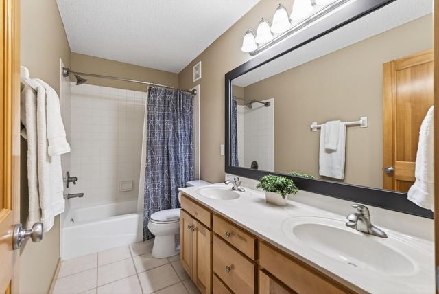 4895 Eagle Ridge Road, Loretto, MN 55357