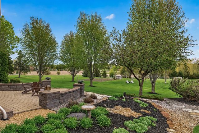 4895 Eagle Ridge Road, Loretto, MN 55357