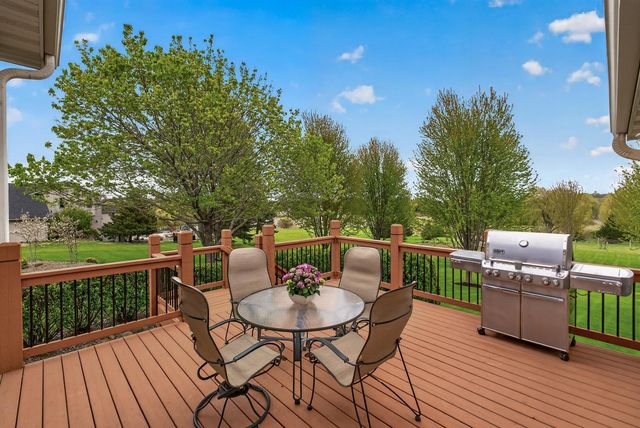 4895 Eagle Ridge Road, Loretto, MN 55357