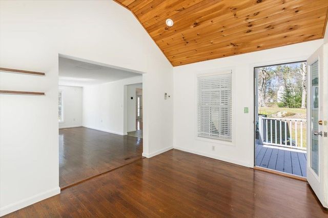 62 Magnolia Drive, Pelham, NH 03076